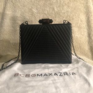 Super cute clutch. Offers can be made.